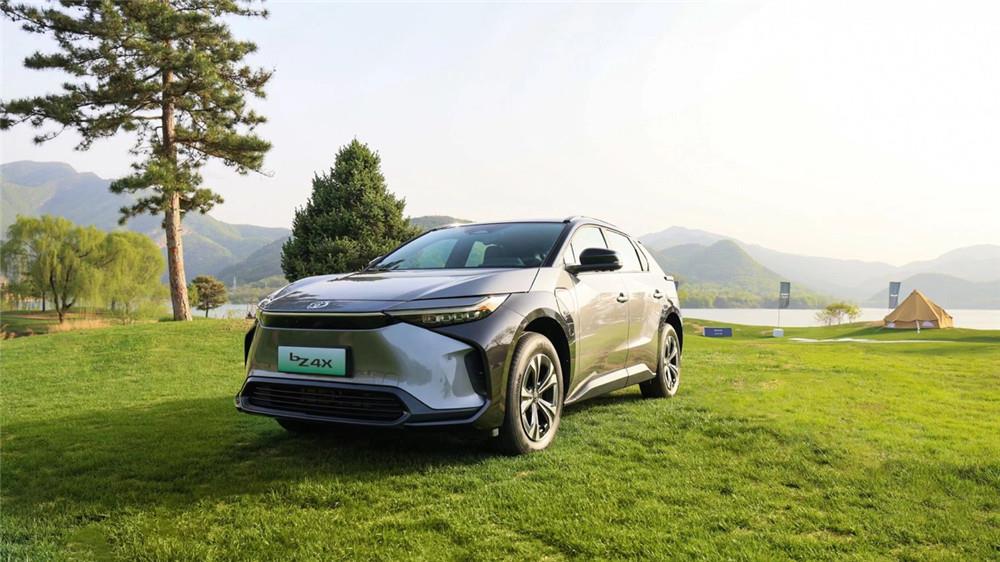 补贴后22万起 一汽丰田纯电SUV bZ4X开启预售