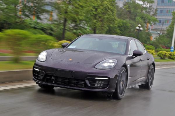 试驾保时捷新款Panamera 完美进化