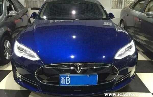 特斯拉为什么是蓝牌？最早一批蓝牌特